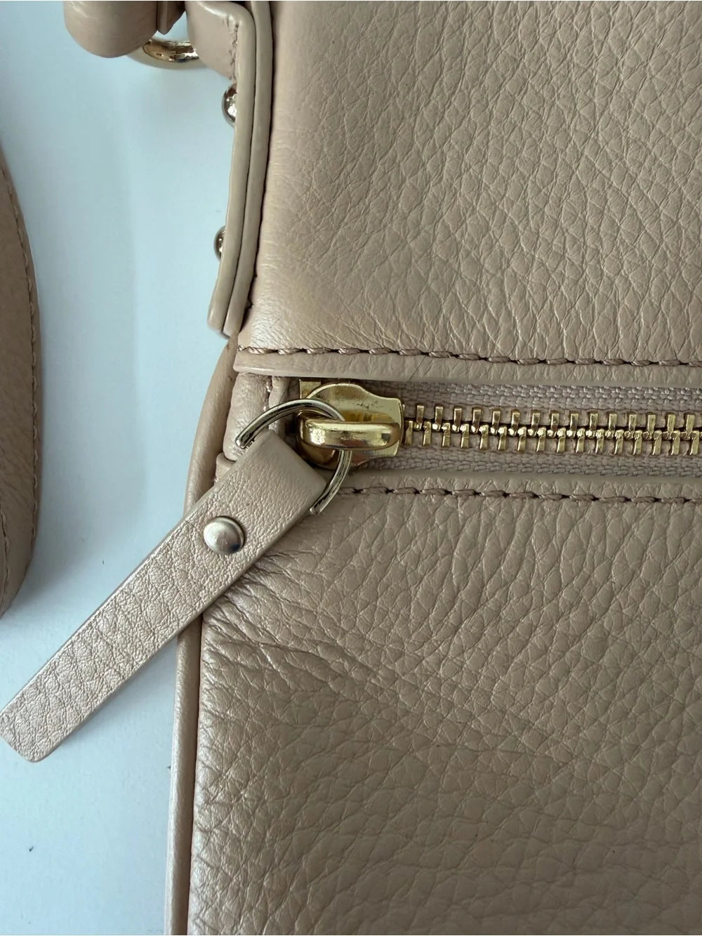 Kate Spade New York Pebbled Leather Crossbody Bag in Beige/Taupe